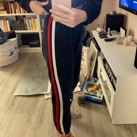 brandy melville sweatpants - Picture 2 of 4